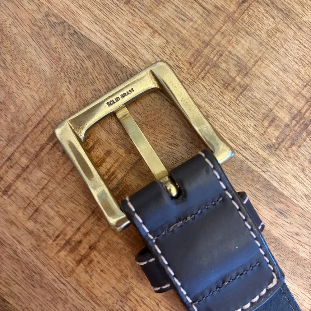 LL Bean Leather Belt Mens M 32 Dark Brown Solid Brass Contrast Stitch Made USA
